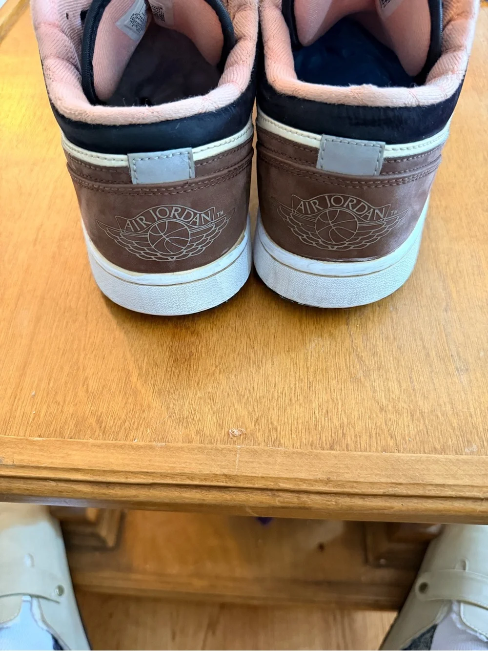 Nike Air Jordan 1 Mocha Low